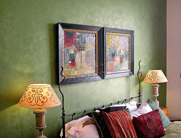 Жидкие обои в гостиной и спальне Жидкие обои в гостиной и спальне